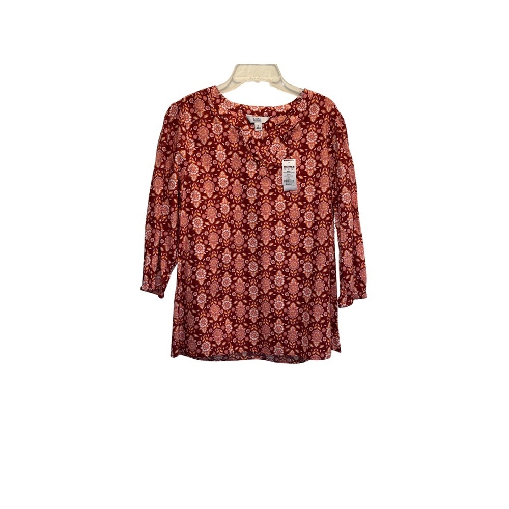 NWT Croft and Barrow Dark Red and White Floral Women Blouse Top Size Small